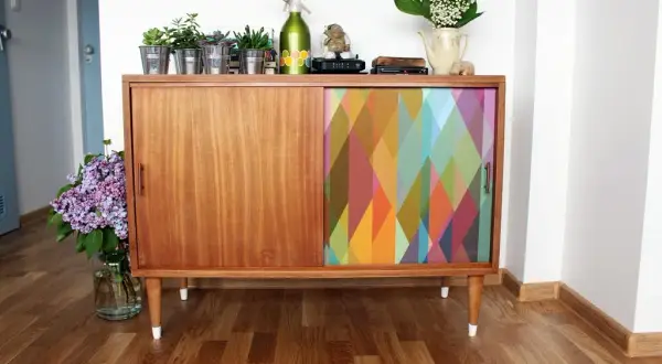 Komoda retro PRL – jak wybrać, odnowić i stylowo urządzić wnętrze