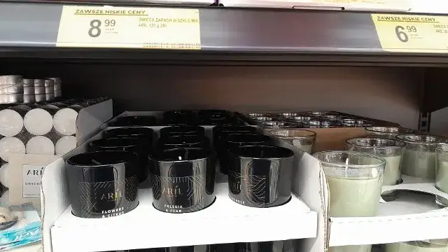 Zdjęcie Ile kosztują świeczki w Biedronce? Ceny, które zaskoczą każdego